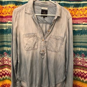 American Eagle shirt size M boyfriend fit
